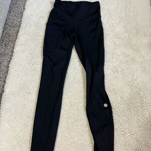Black Size 2 Lululemon Leggings with pockets